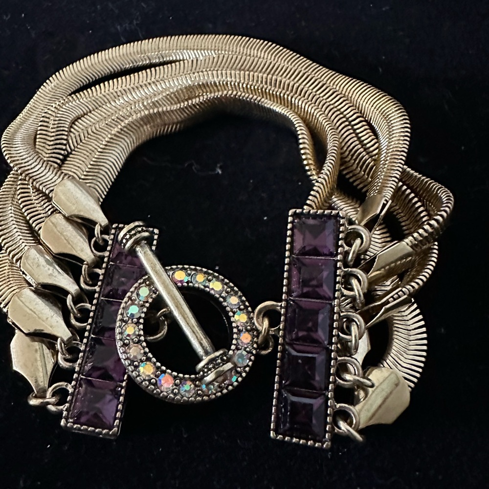 Gorgeous 7.5" Heidi Daus Crystal Statement Bracelet in Purple Amethyst and Gold - Picture 14 of 16